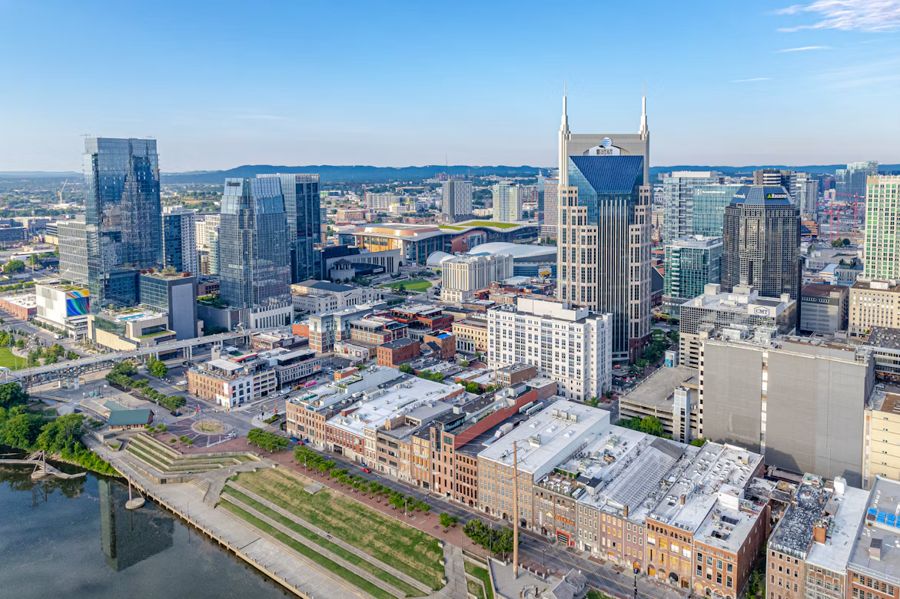 Aerial view of downtown Nashville and the Cumberland River